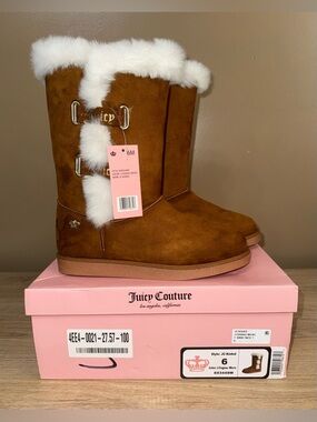 Juicy Couture Chestnut Brown Faux Suede Boots with White Fur Trim